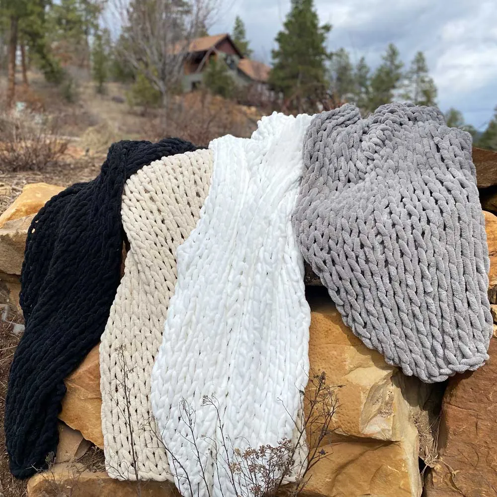 INFINITE CHUNKY KNIT BLANKET | MINKY | BIG - BLANC