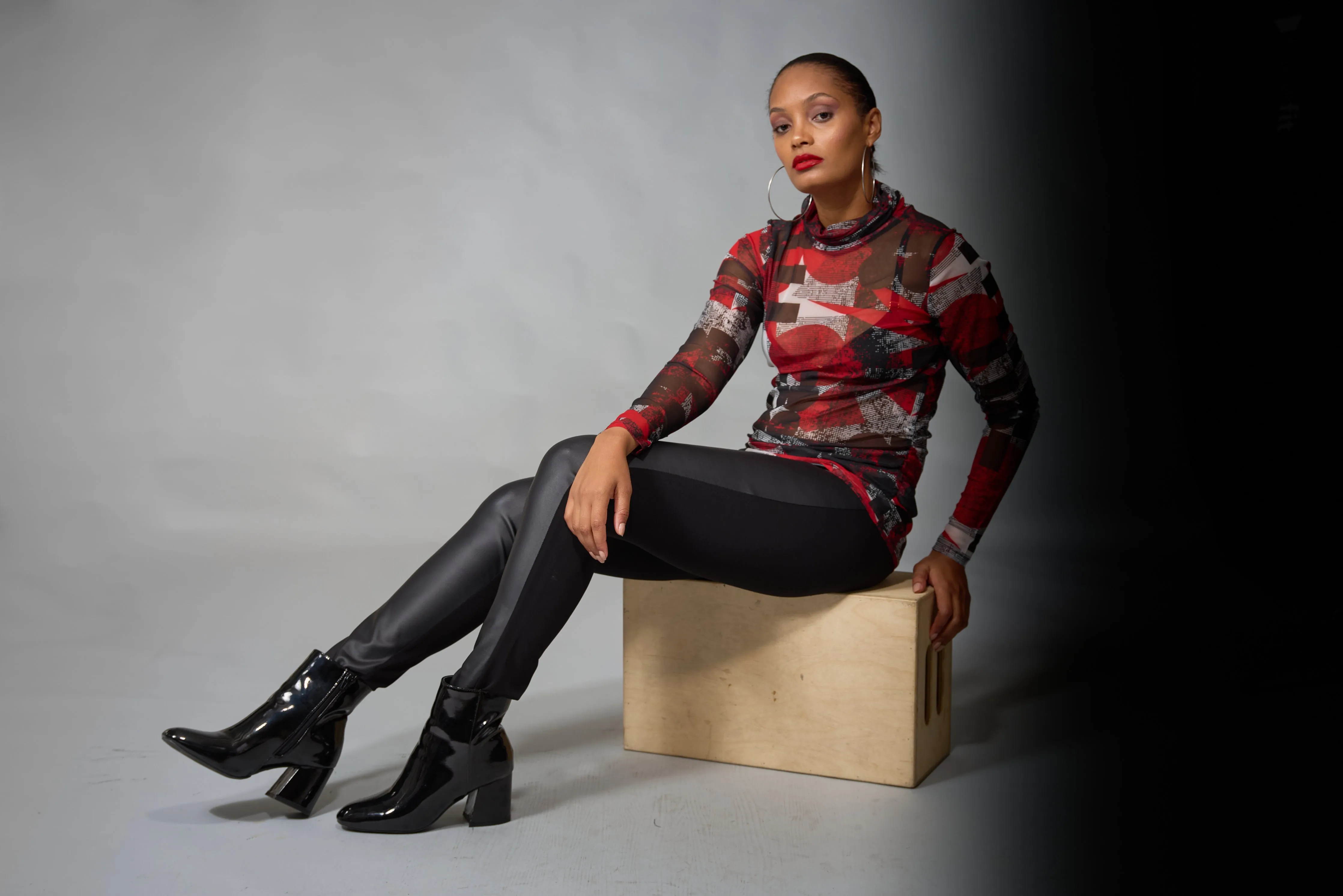 Kozan, Mesh, Max Top in Kandinsky Print