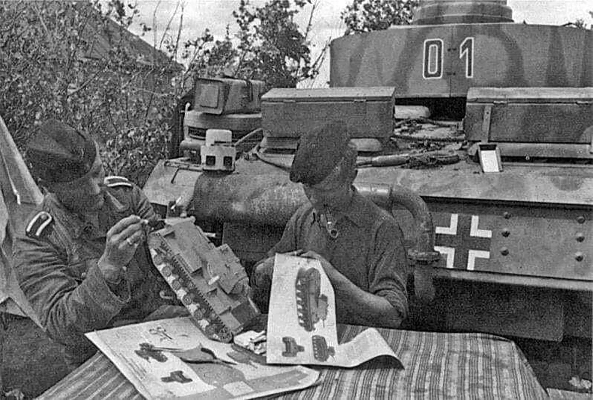 Original German WWII Unused Panzerkampfwagen II 1:20 Scale Paper Model Training Set by Dr. M. Matthiesen & Co. dated 1942 - 2 Build Sheets