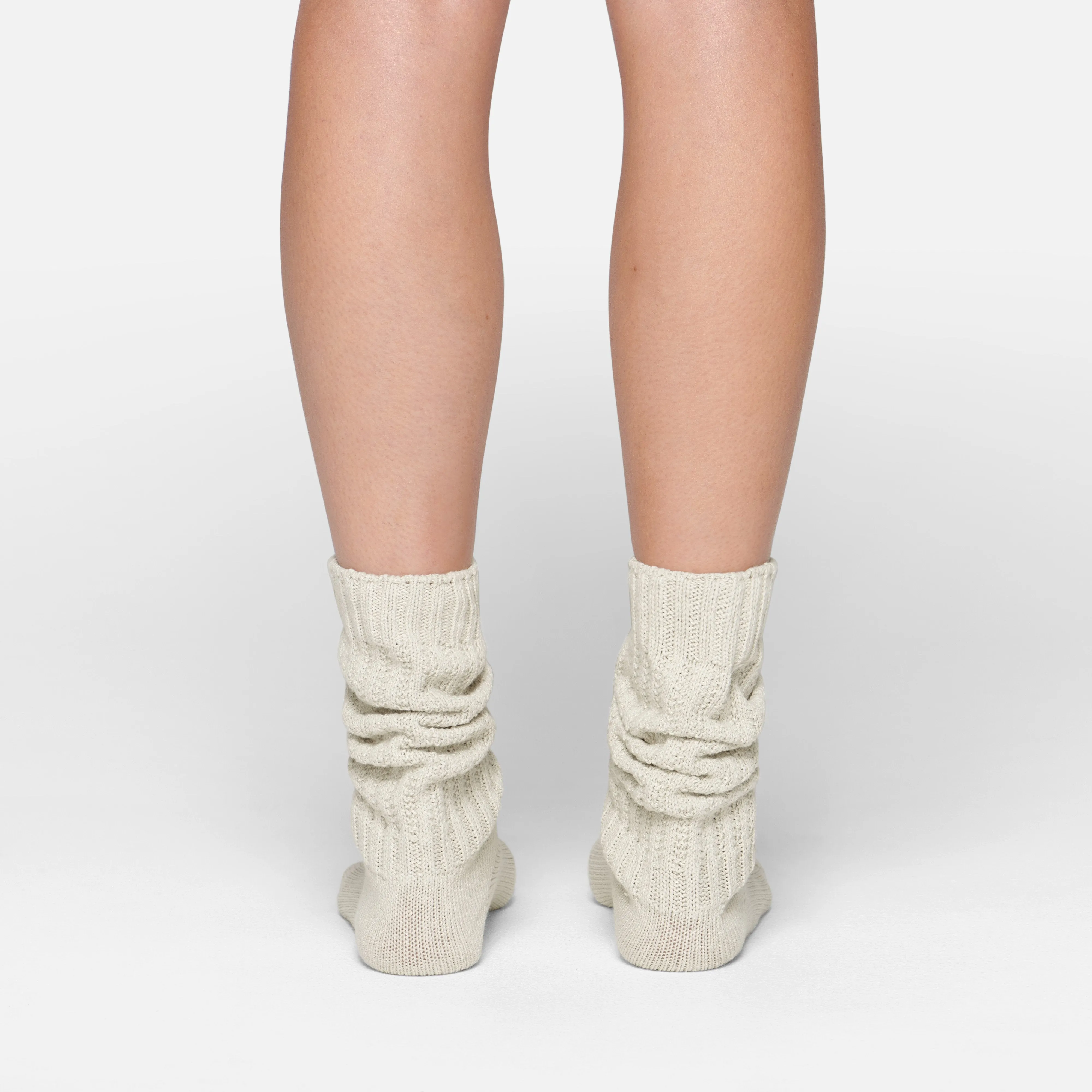 SLOUCHY CABLE SOCK | BONE